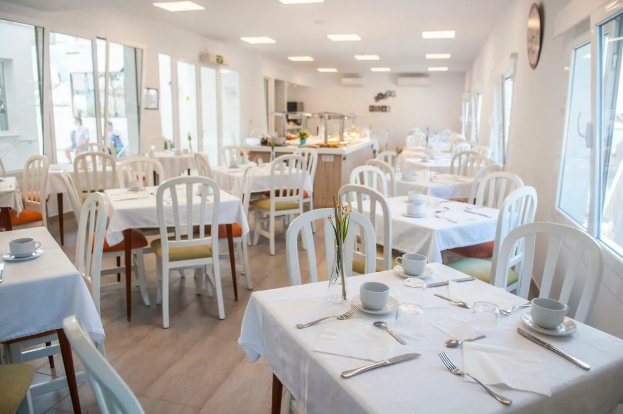 Hostal Xuroy Cala Alcaufar Vendégház